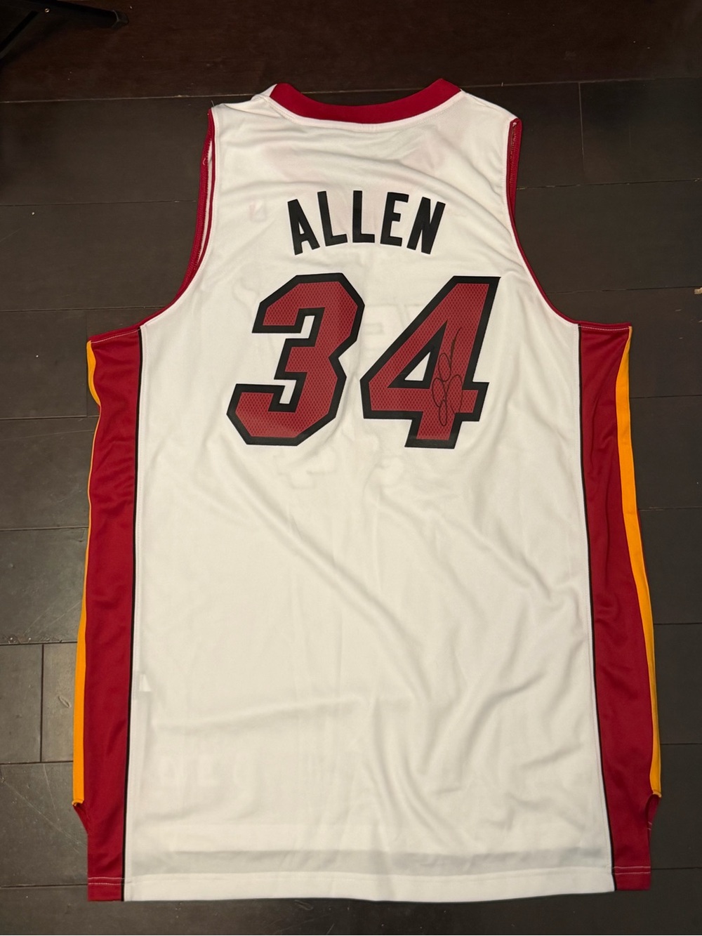 Ray Allen Autographed Jersey Miami Heat - RARE